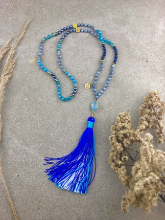 Love is blue 108 szemes, hagyományos bojtos mala életfa motívummal 