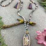 Szerethető alpaka 108 szemes, hímzett medál mala, mantra füzér